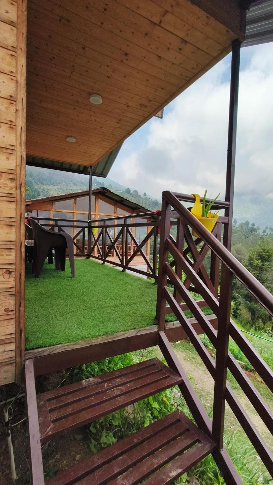 The Sunbird Retreat Resort Найнитал Экстерьер фото